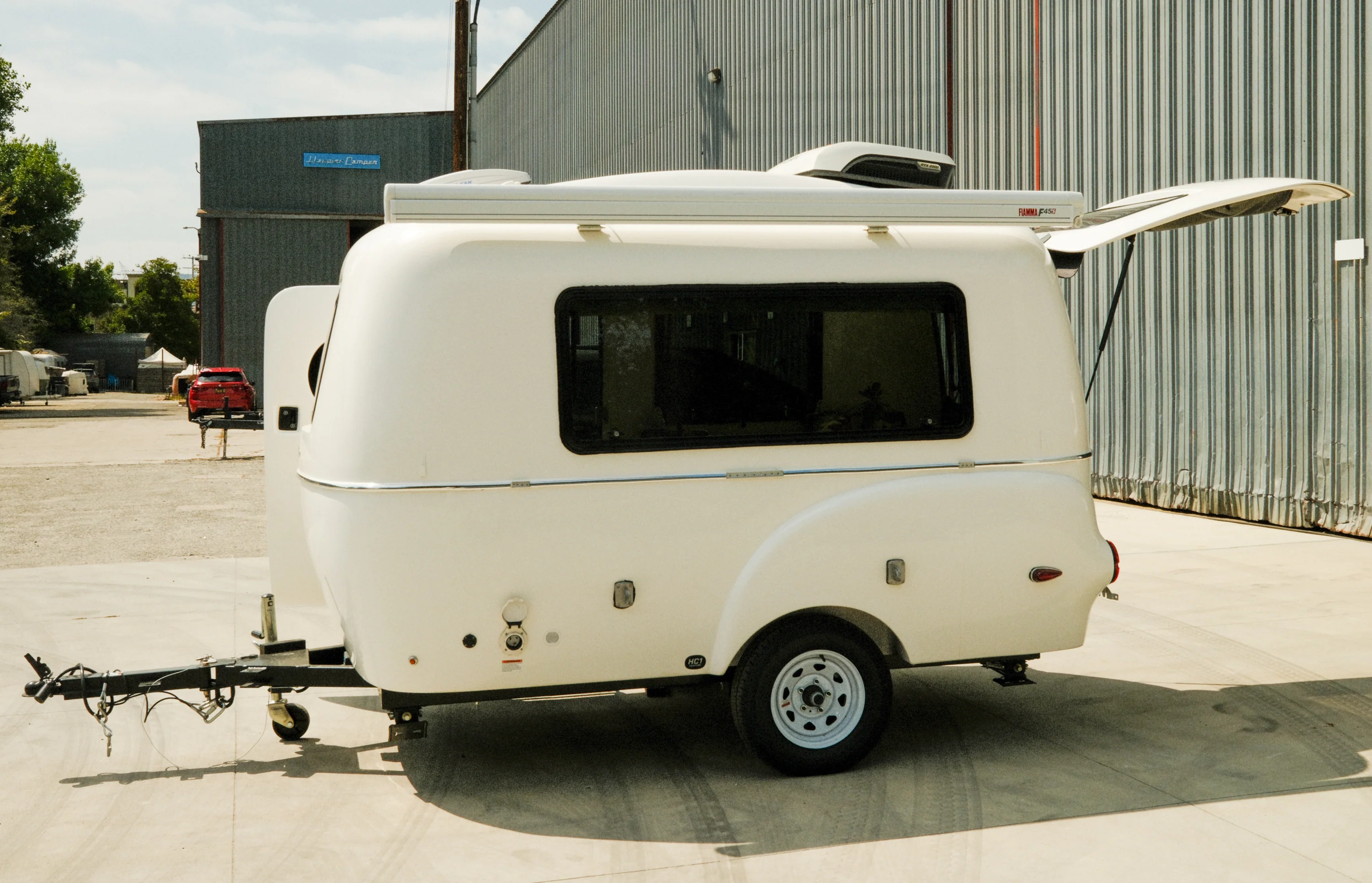HC1 Mammoth White - Image 4